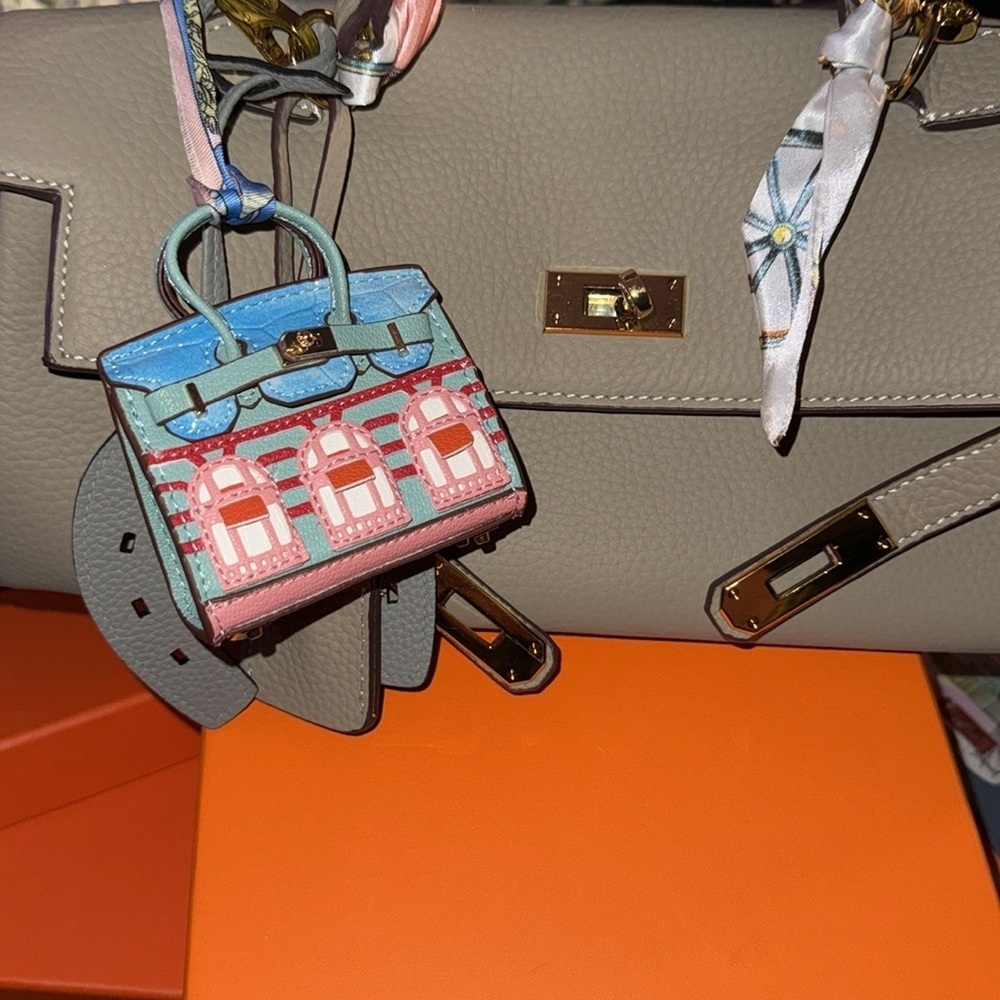 Mini bag accessories!! They can be used for anything you want. - Picture 12 of 16